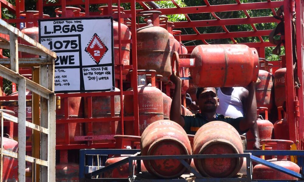 4.08 crore LPG connections blocked to curb misuse of subsidy 