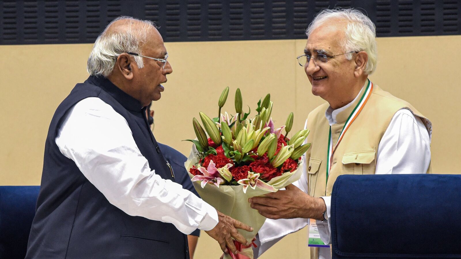 Anand Sharma wanted ‘younger leaders’ to head foreign affairs wing, Congress names Salman Khurshid, 4 days younger | Mint