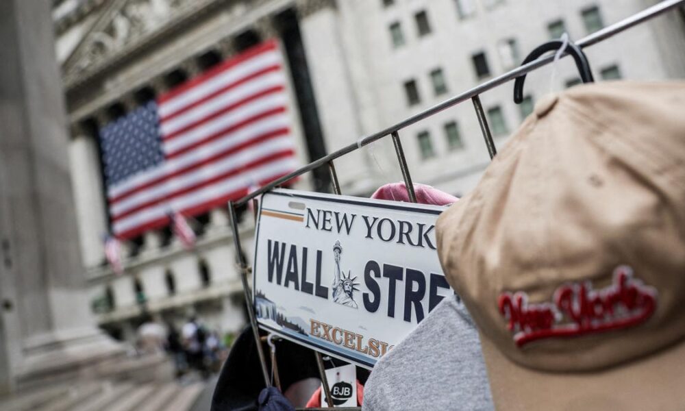 Figma extends gains after blockbuster NYSE trading debut
