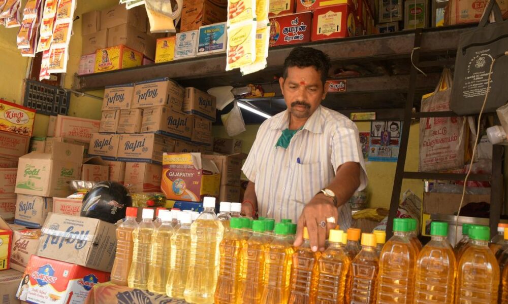 Govt notifies new vegetable oil regulation order to enhance transparency, oversight