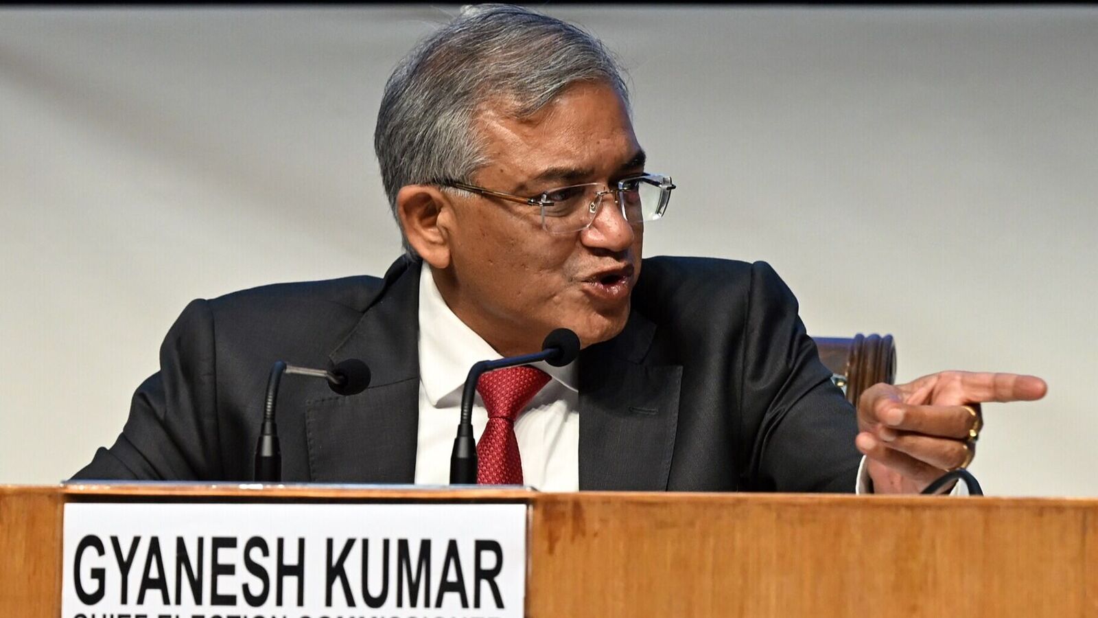 INDIA bloc mulls impeachment motion against CEC Gyanesh Kumar amid Rahul Gandhi's ‘Vote Chori’ row | Mint