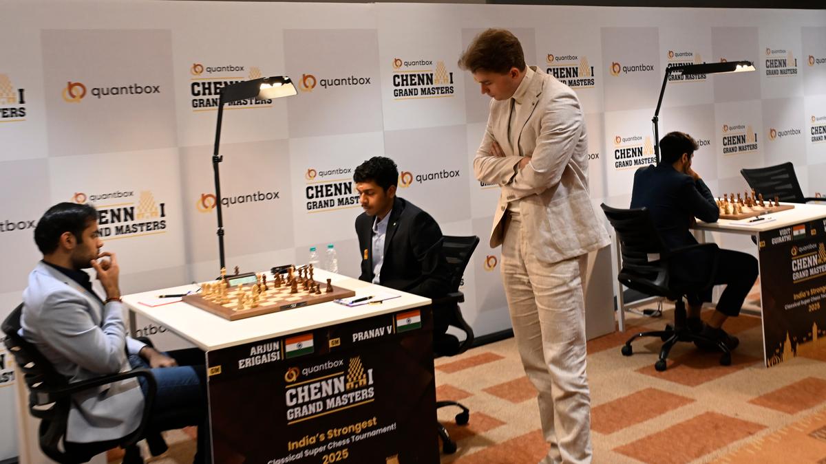 Impressive Pranav holds Arjun; Keymer still on top