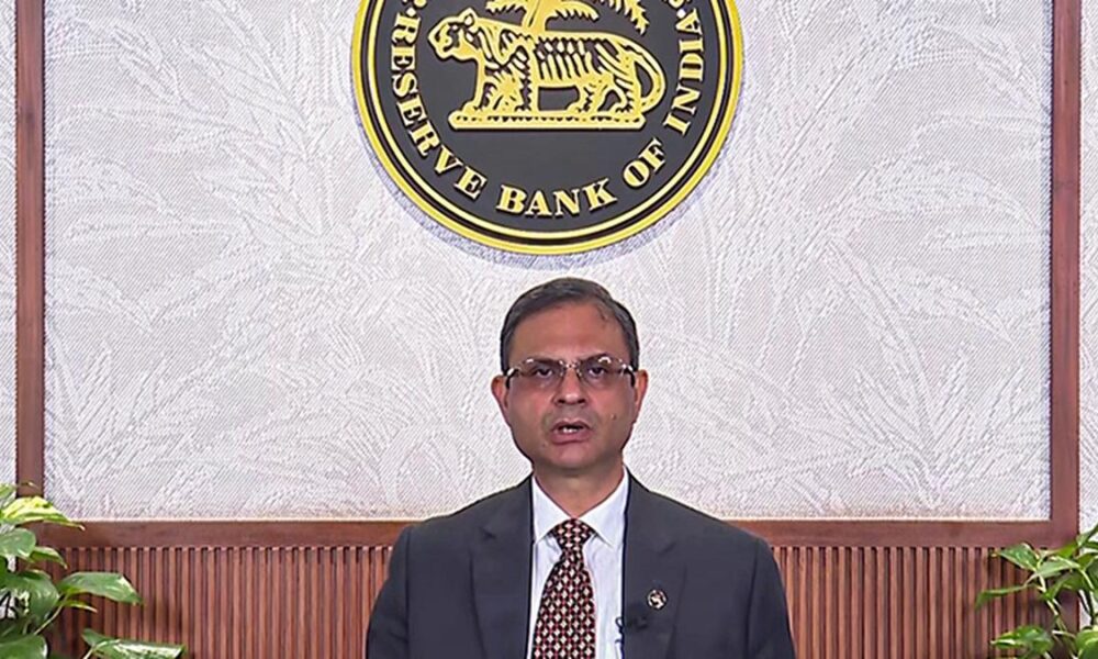 “Uncertainty in external demand remains major drag on growth”: Malhotra 