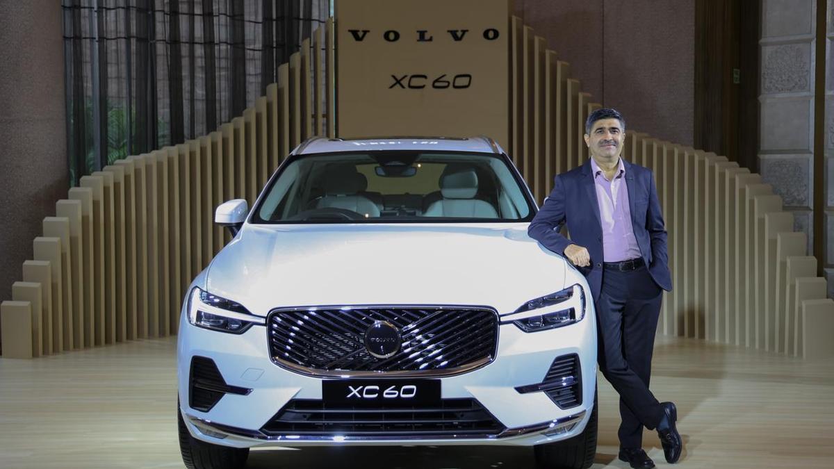 Volvo Car India introduces refreshed XC60 SUV at ₹71.9 lakh