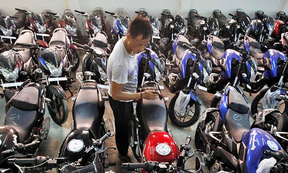 Auto retail sales in August rise 2.84% led by 2Ws, CVs: FADA 