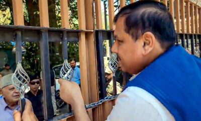 Sanjay Singh, under house arrest, climbs gate to see Farooq Abdullah: ‘Milne nahi de rahe’ | Video | Mint