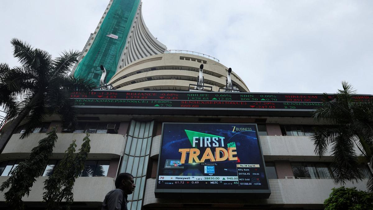 Equity markets trade higher in early trade on buying in IT stocks, fresh foreign fund inflows