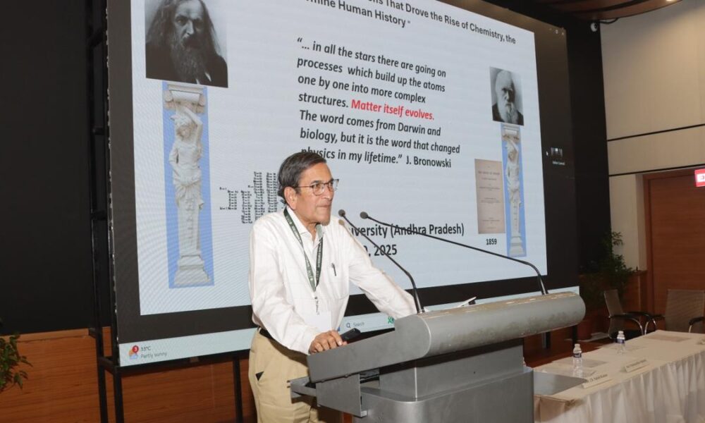 Mendelian genetics, Darwinian evolution closely linked with chemistry, says expert