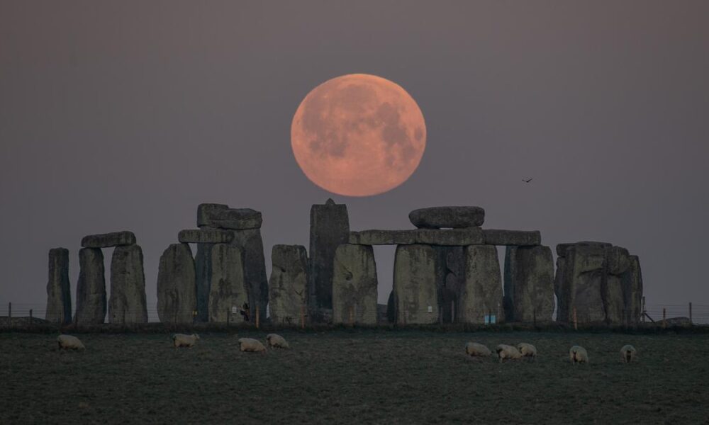 What is a supermoon?
