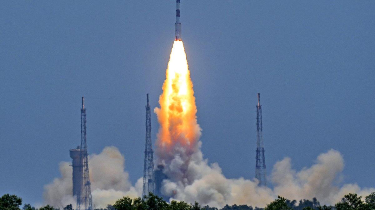 Aditya-L1: IIA-NASA collaborate to record spectroscopic observations of a CME in visible wavelength range for very first time