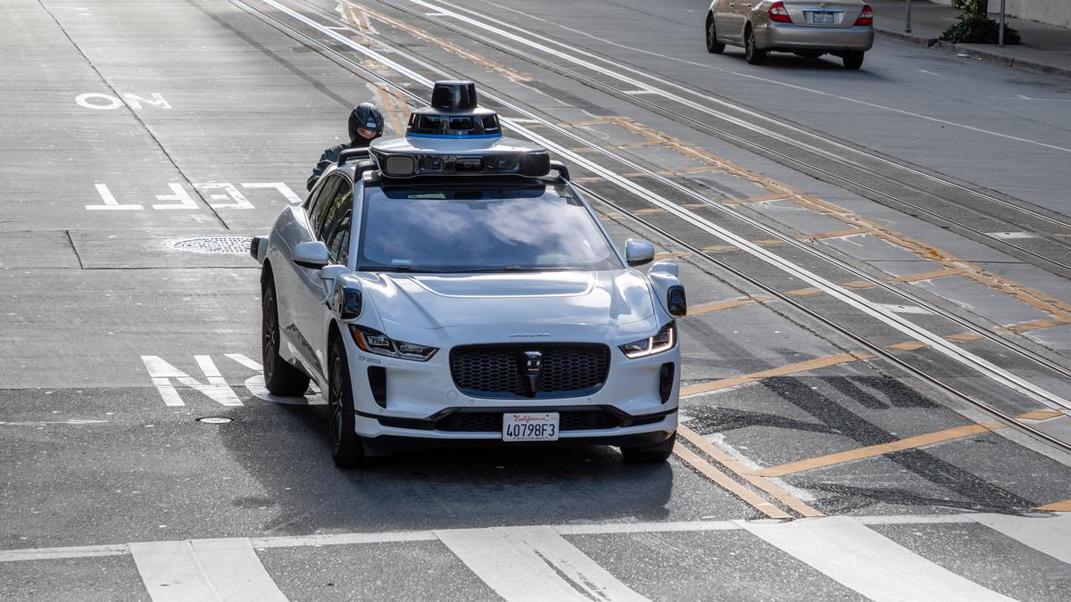 How do autonomous vehicles work?