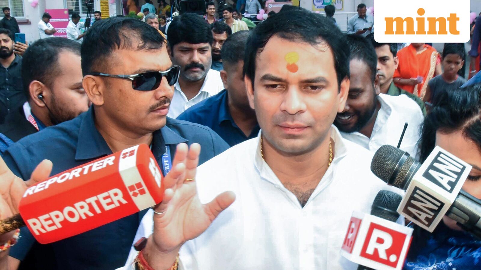 Tej Pratap breaks silence on Rohini Acharya's exit from politics, says ‘meri behan ka jo apmaan…’ | Mint