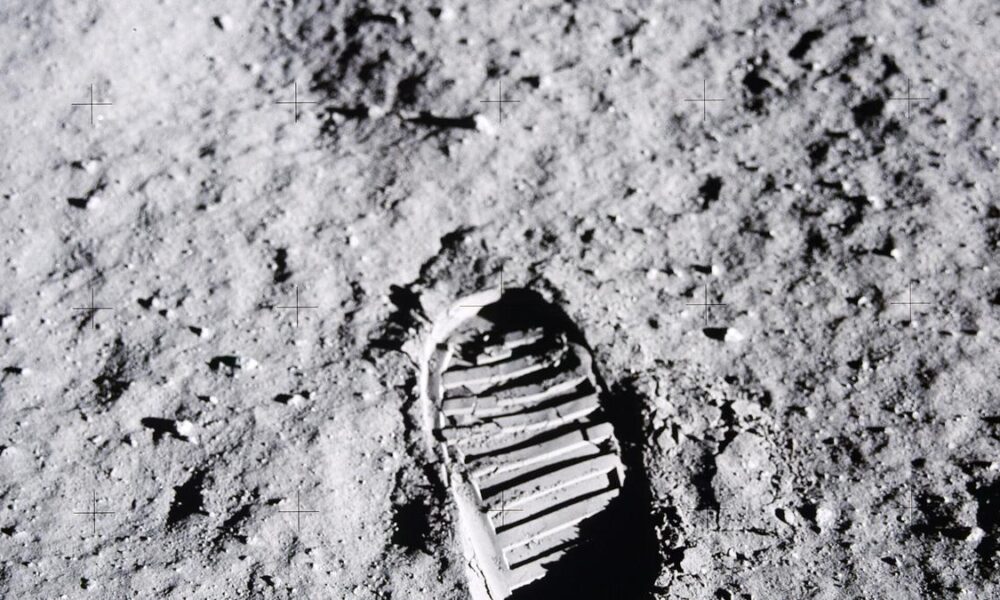 What is ‘lunarcrete’?
