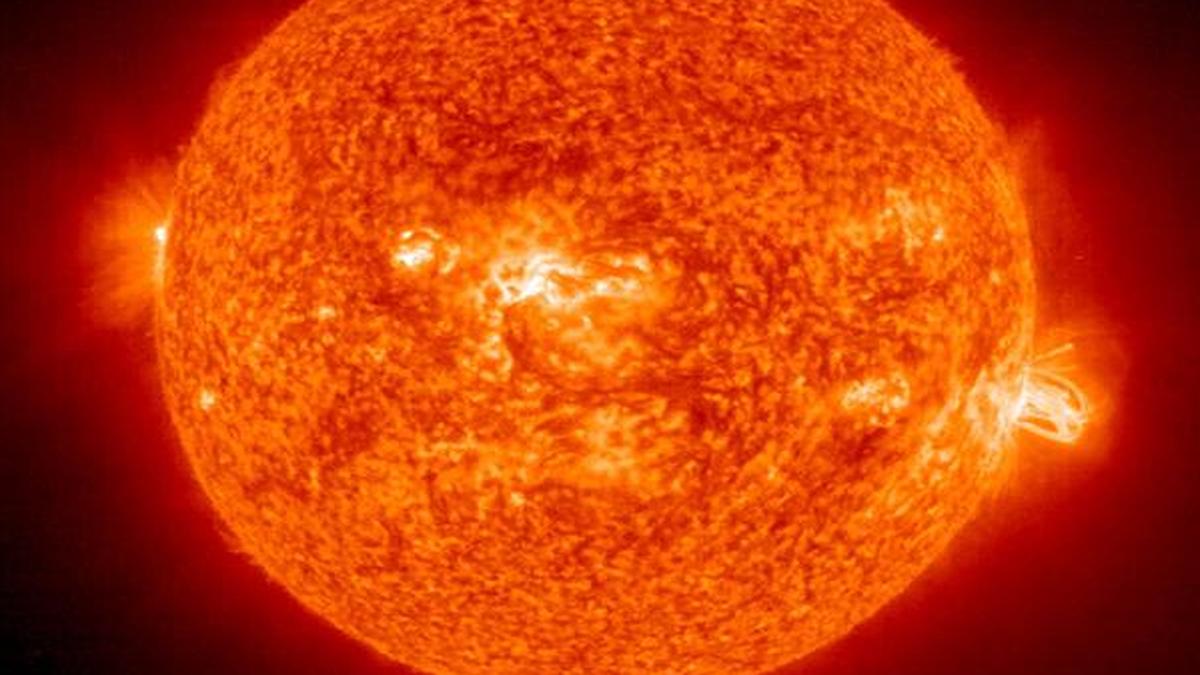 IIT-Kanpur team develops new way to predict solar cycles