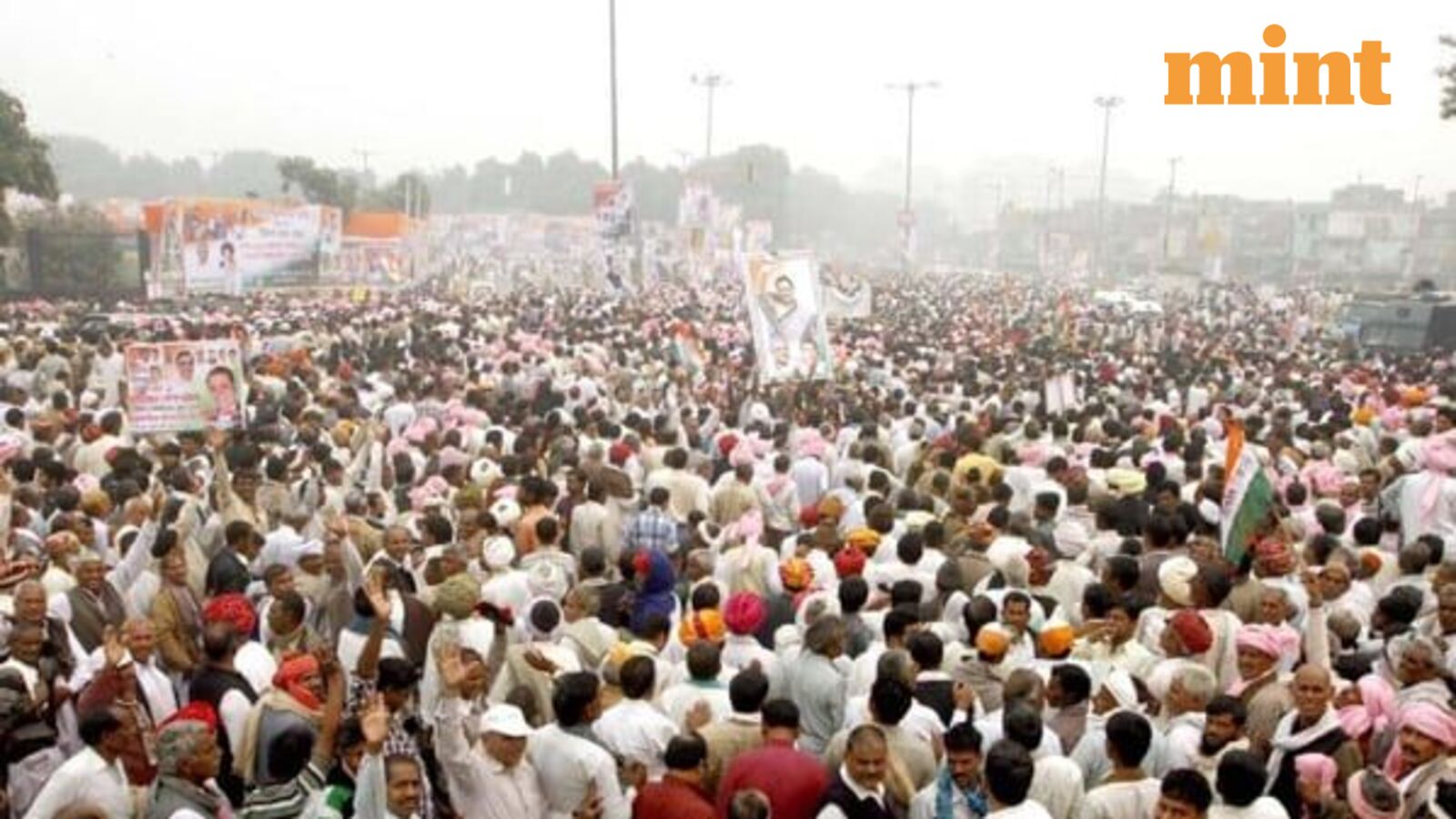 Trump Says Putin Agreed to Halt Ukraine Bombing During Cold Snap | Mint