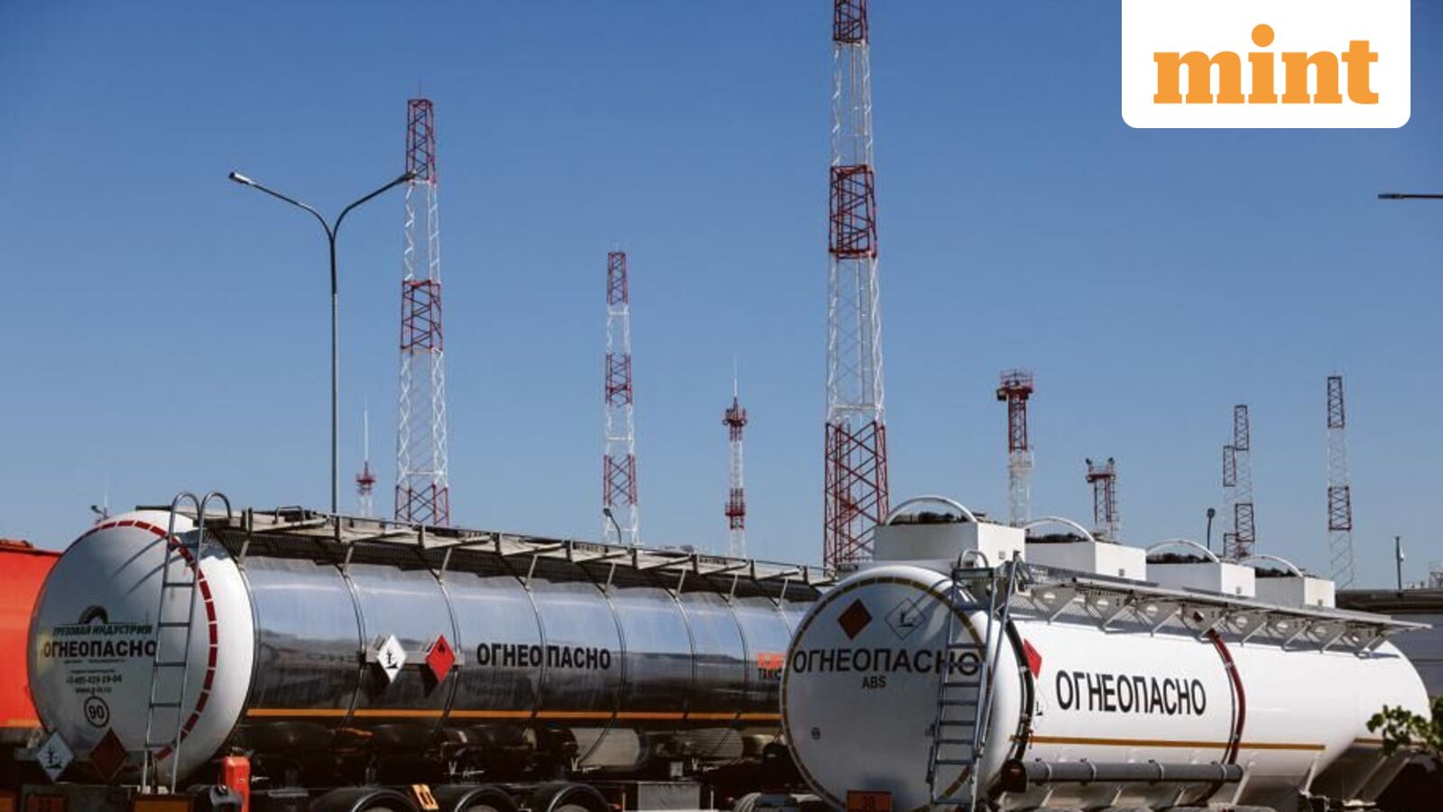 Why Trump is reviving a tough Russia oil sanctions bill