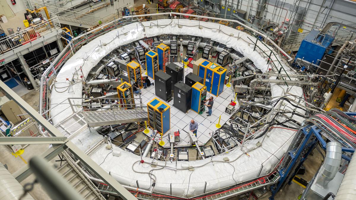 As calculations catch up, muon anomaly nearly vanishes